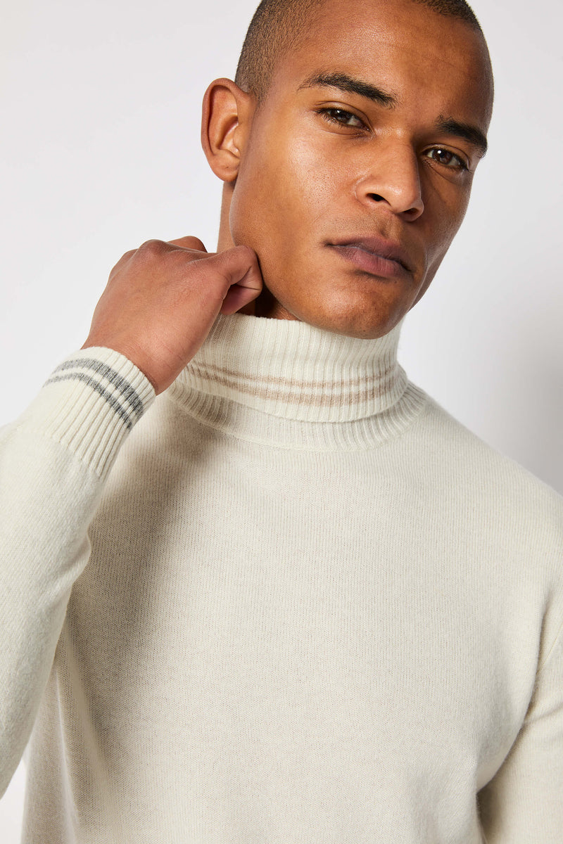 Wool and cashmere turtleneck in ivory | L.B.M. 1911