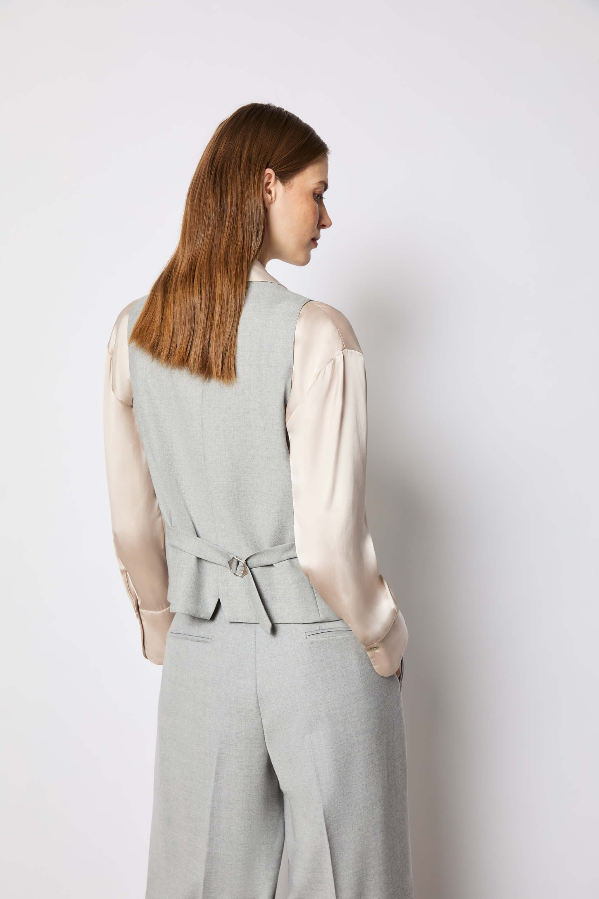 Untreated ice gray vest