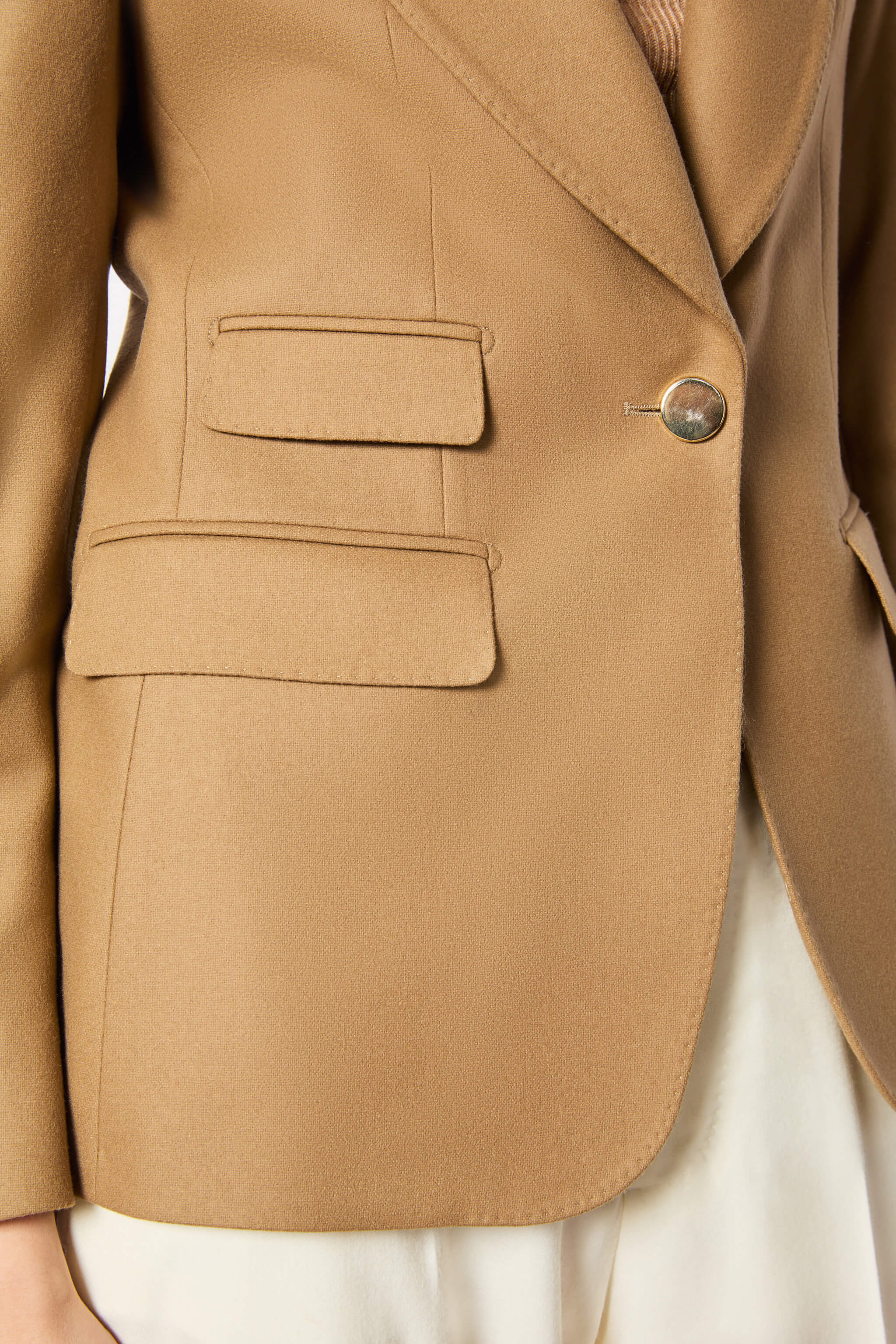 Laura jacket in wool camel