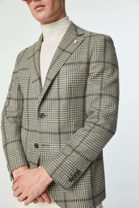 Untreated jack jacket in light green dark green