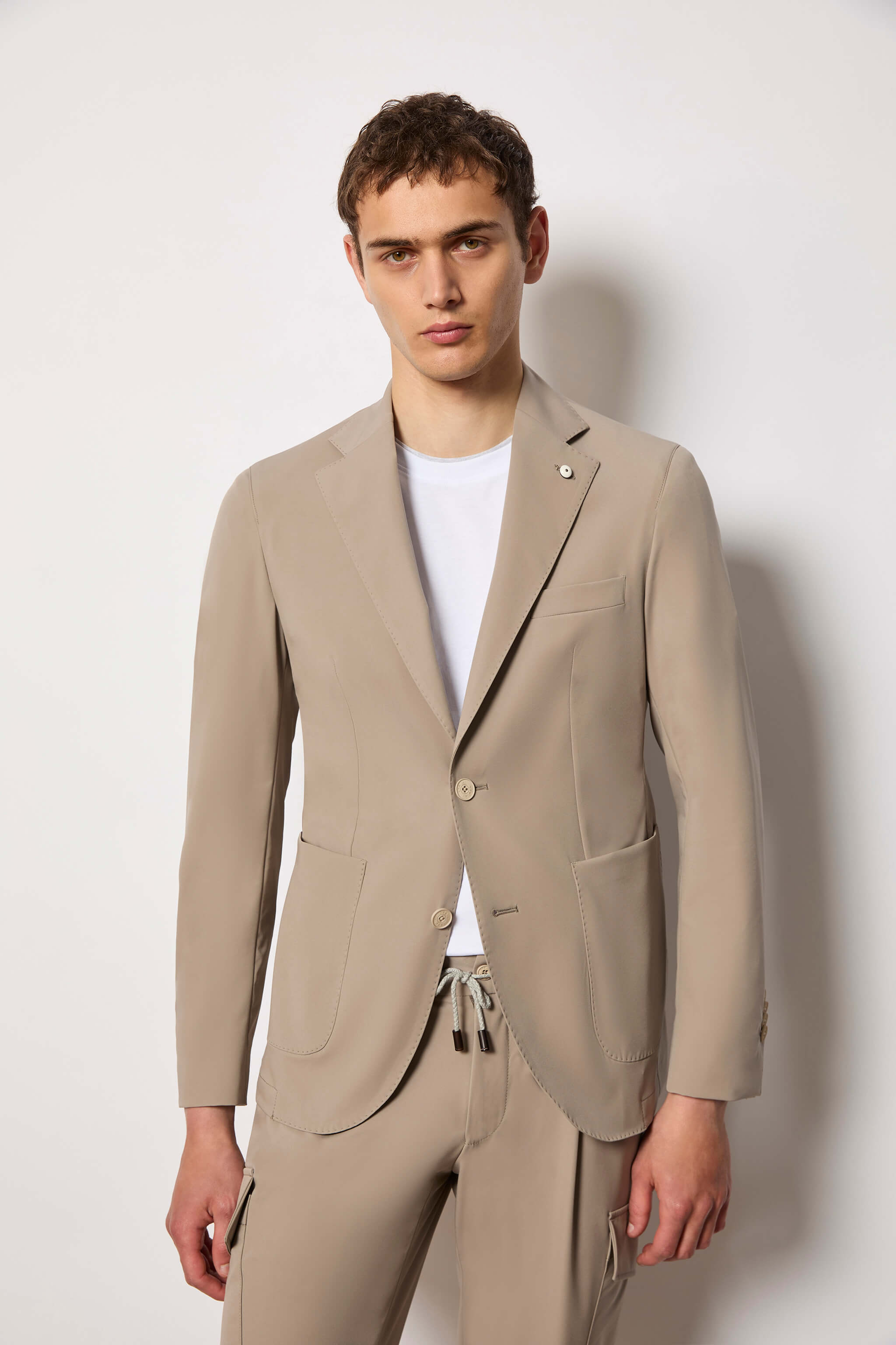 Giacca Woolrich, tg XXL, color beige. Chiusura a Giacca Woolrich, tg XXL, color beige. Chiusura a