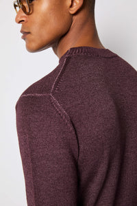 Maglia girocollo bordeaux tinto capo viola