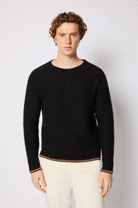 Black crewneck black