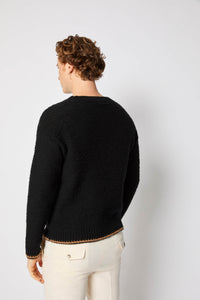Black crewneck black