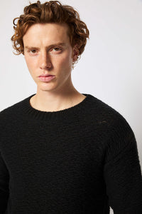 Black crewneck black