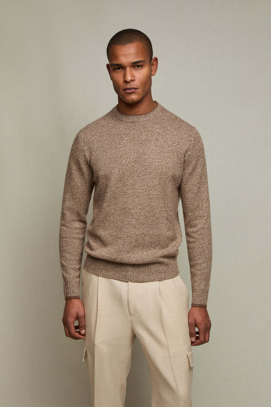 Wool-cashmere sweater in tobacco