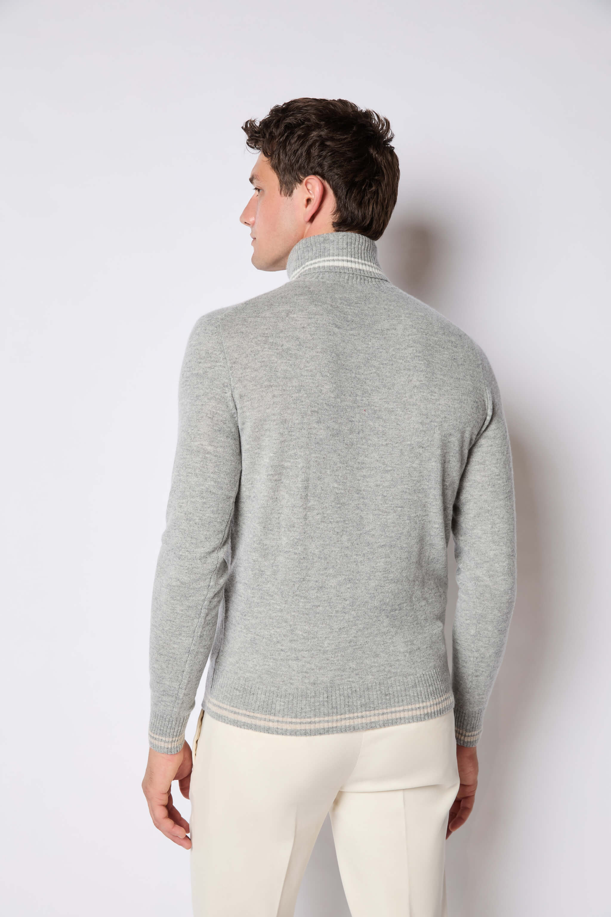 Turtleneck sweater in light gray melange