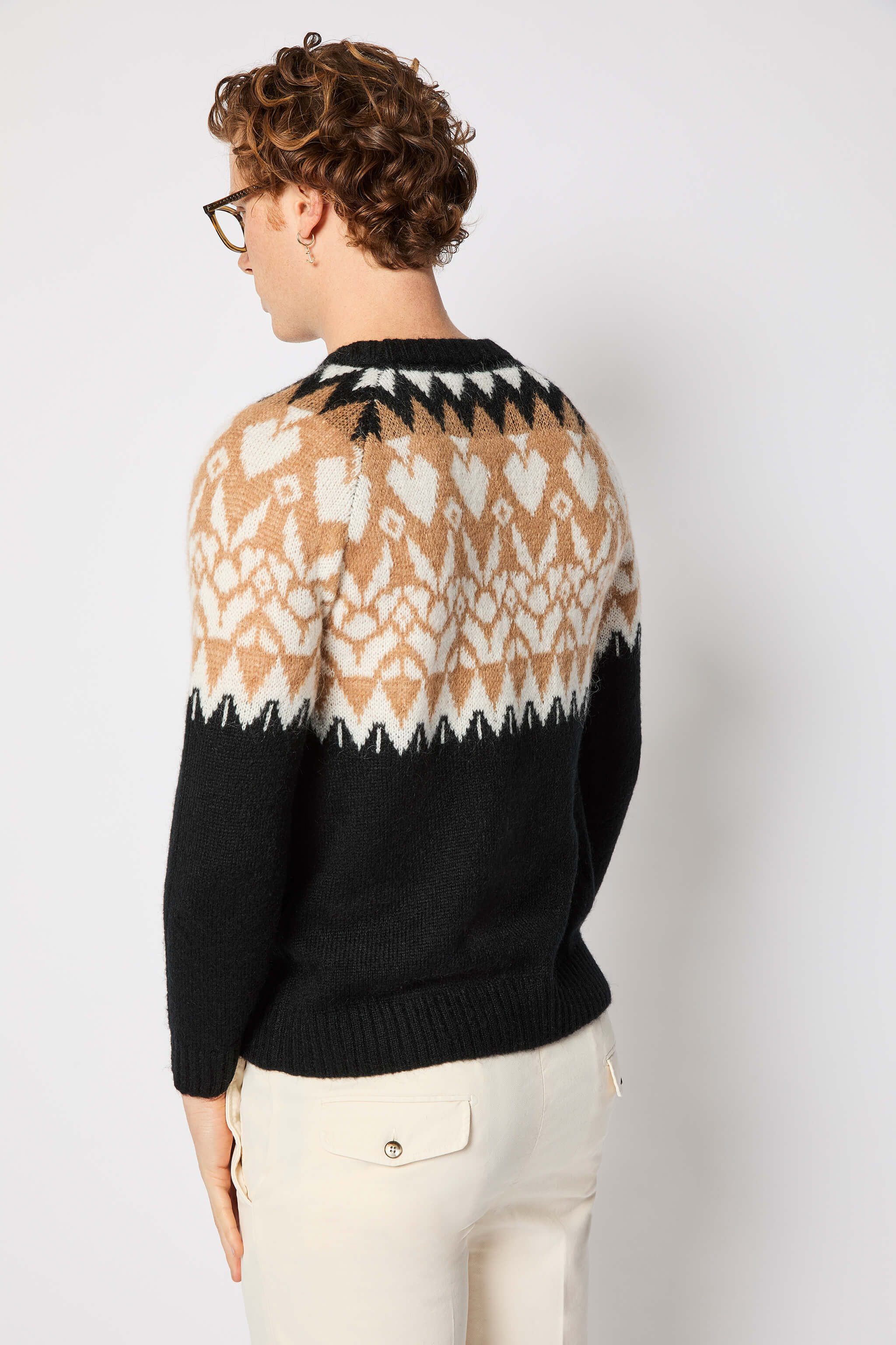 Nordic-style crewneck sweater in black