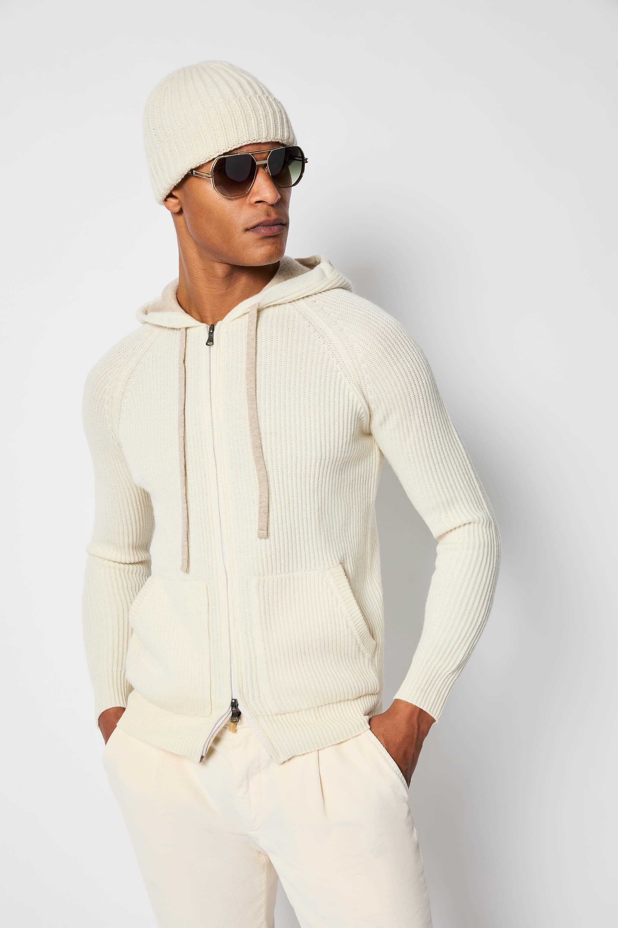 Felpa in maglia con zip e cappuccio bianca