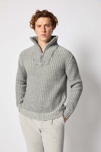 Gray quarter-zipper turtleneck sweater light grey