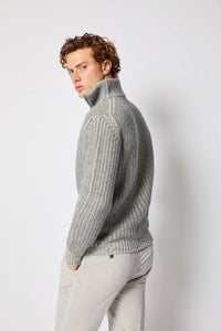Gray quarter-zipper turtleneck sweater light grey