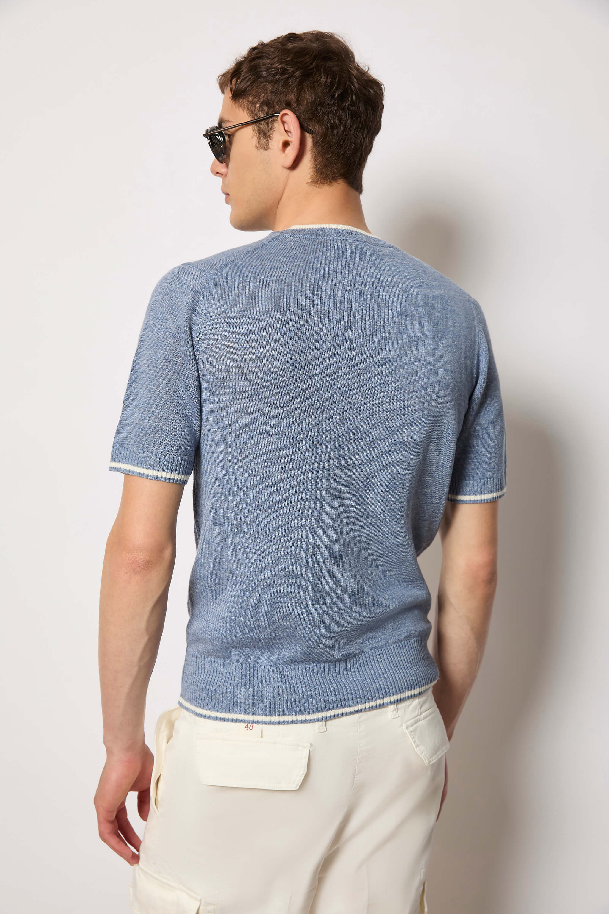 Maglia manica corta in lino azzurra