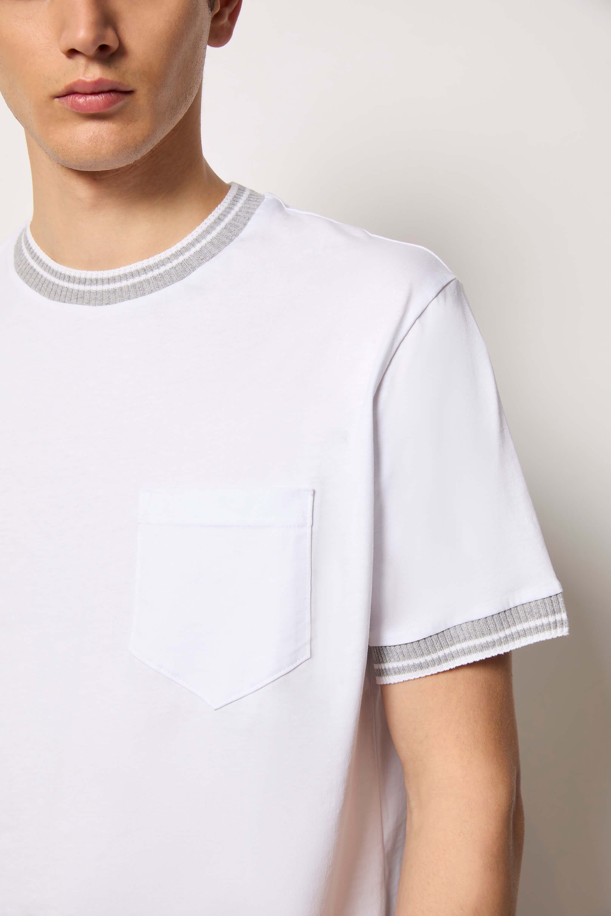 Cotton T-shirt with contrasting details