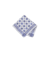 Silk pocket square in geometric print light blue