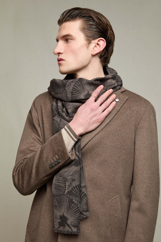 Geometric-pattern wool scarf in dark brown
