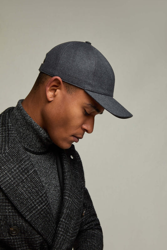 Baseball cap in dark gray