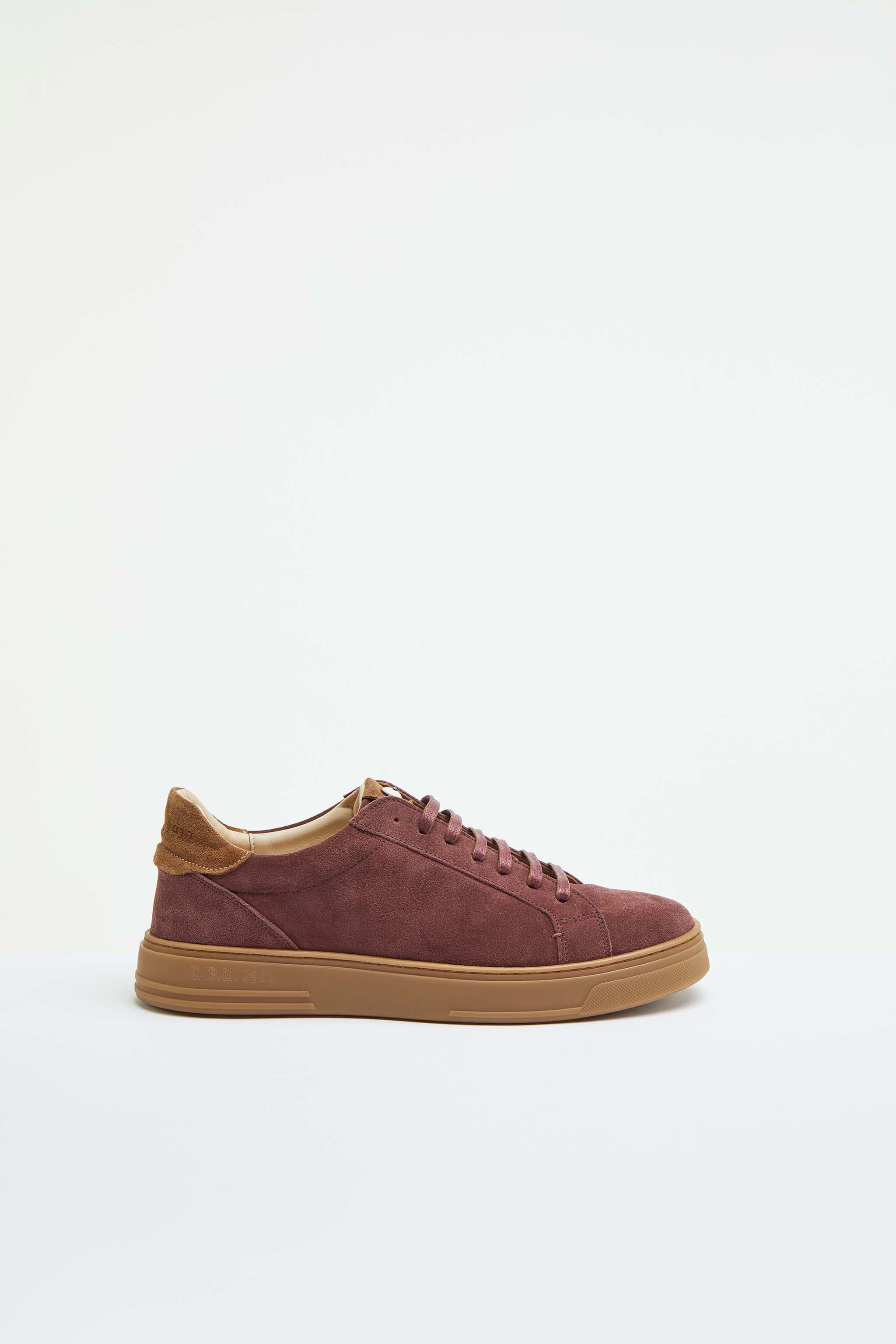 Retro tennis sneakers in crushed berry