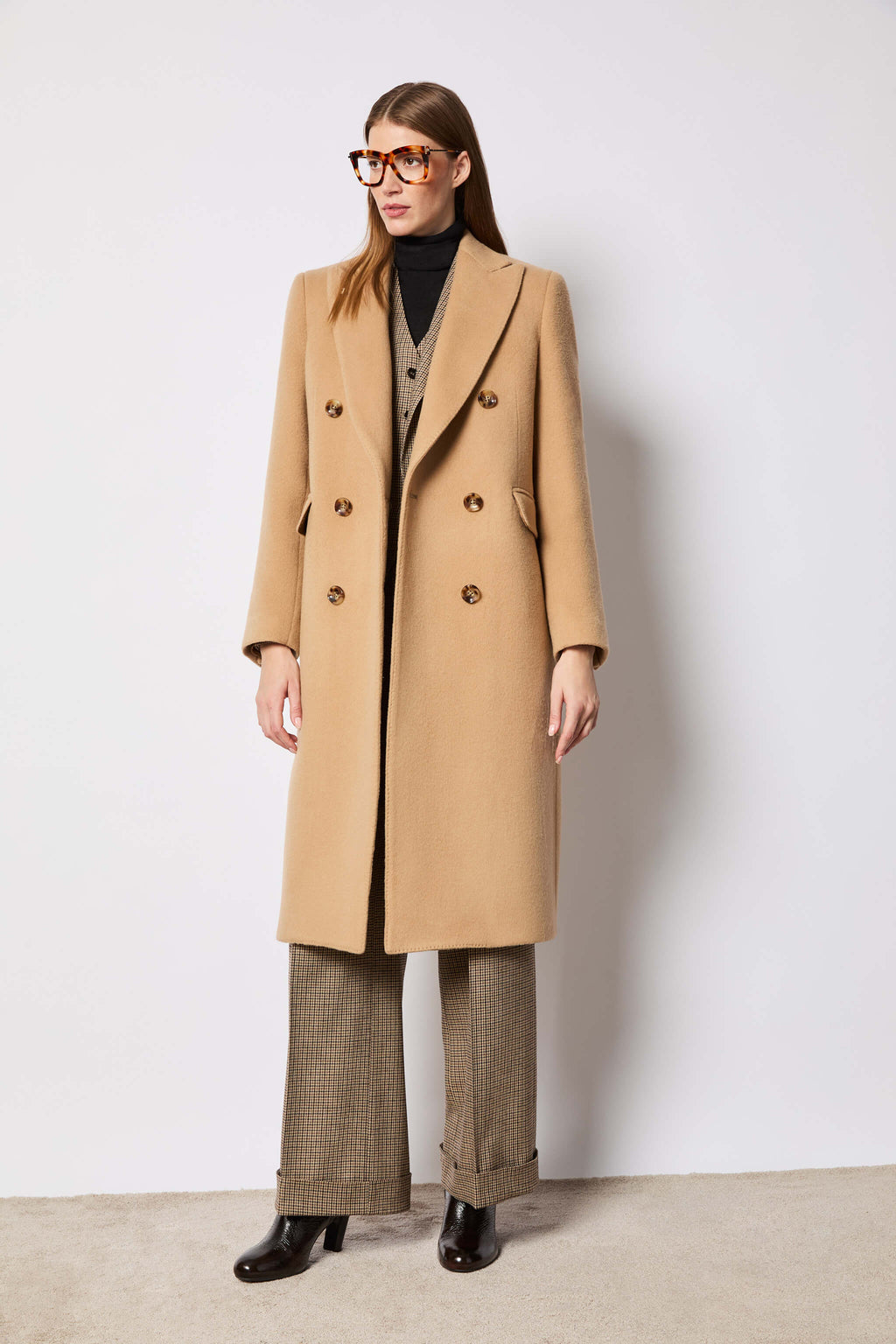 Cappotto doppiopetto in lana cammello