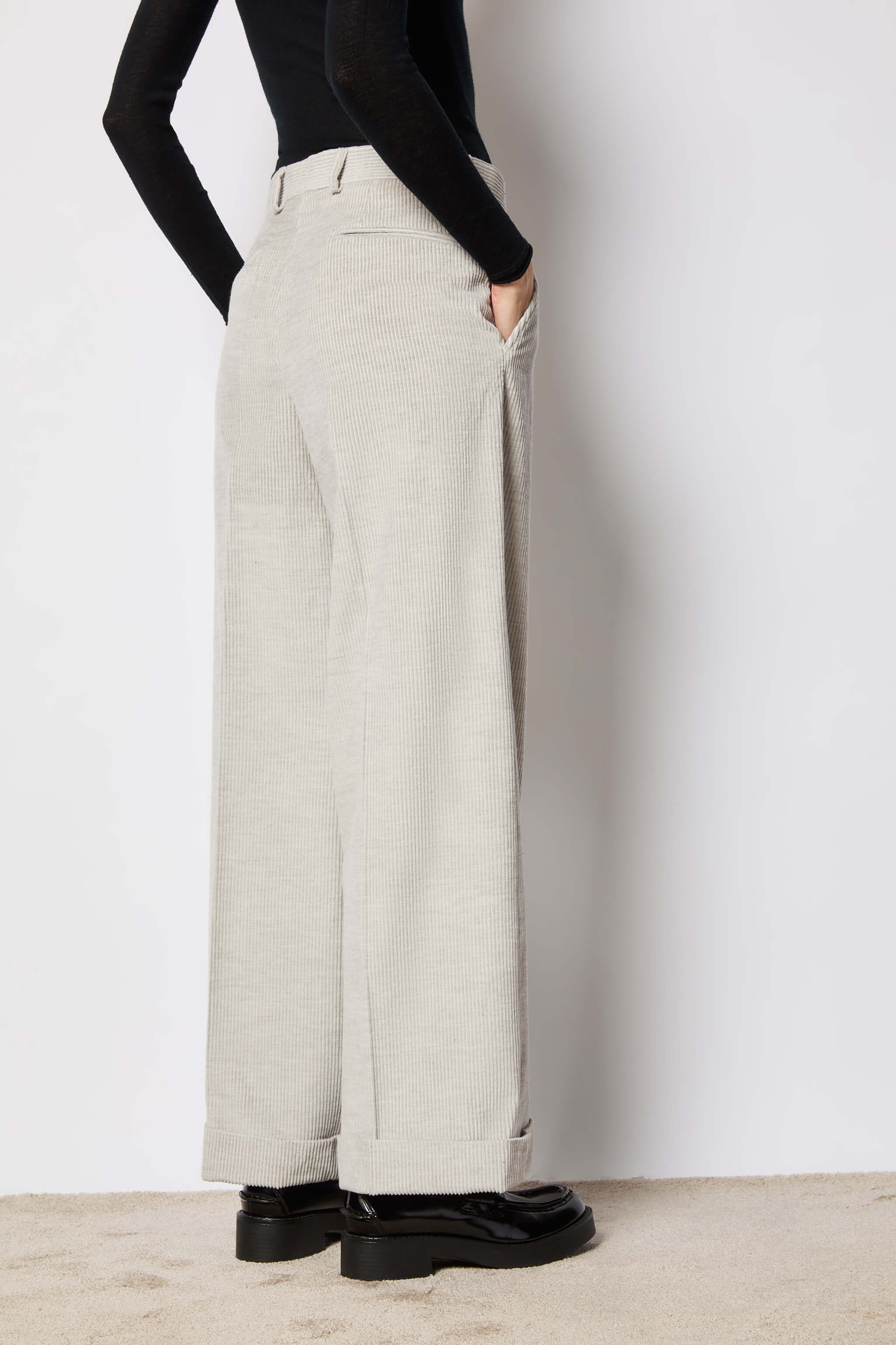 Karen pant untreated smoky gray