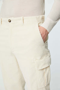 Cargo pants in off-white white