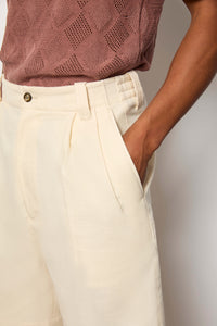 Mark bermuda shorts untreated - ivory white
