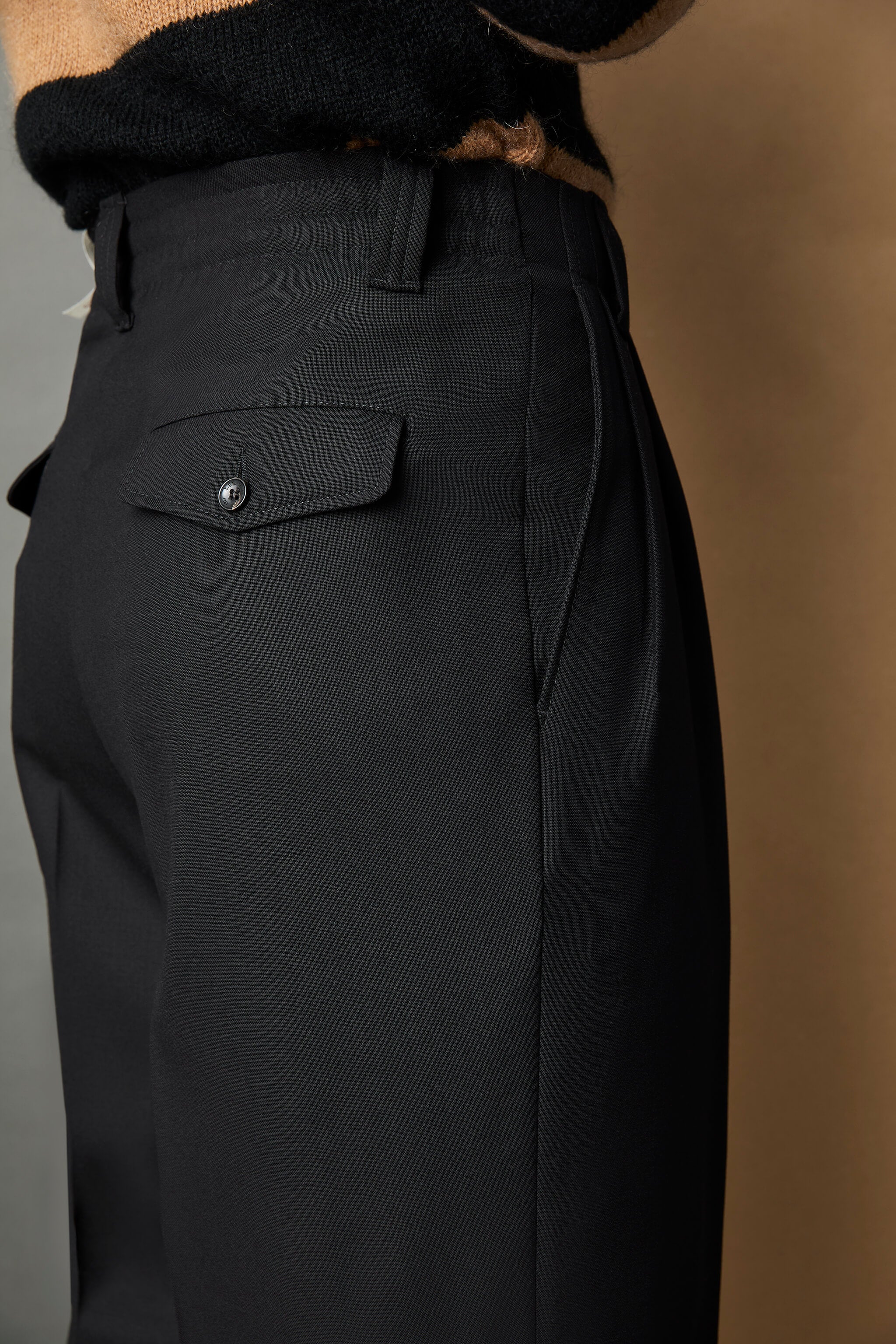 MARK pants in black