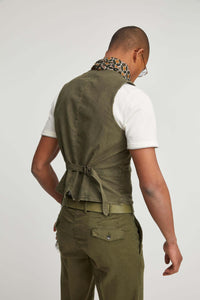 Mike vest garment dyed dark green