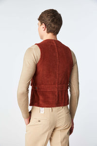 Garment-dyed army waistcoat in paprika orange brick