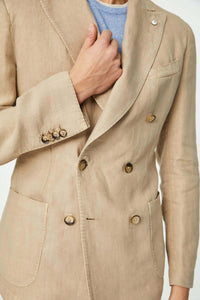 Garment-dyed tom jacket in soft beige beige