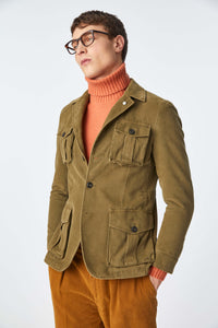 Garment-dyed sahara jacket in green dark green