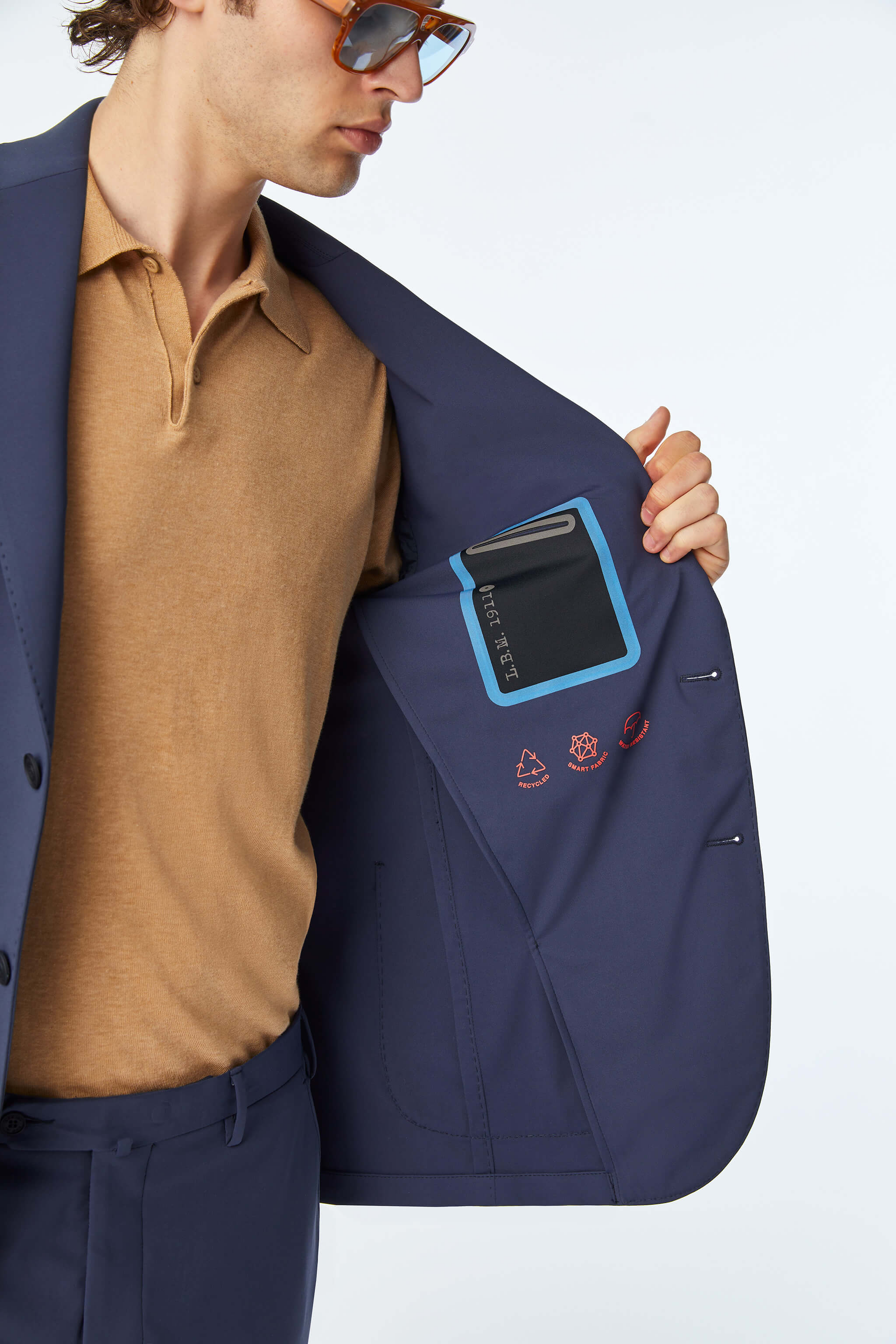 Blue TRAVEL jacket in technical jersey