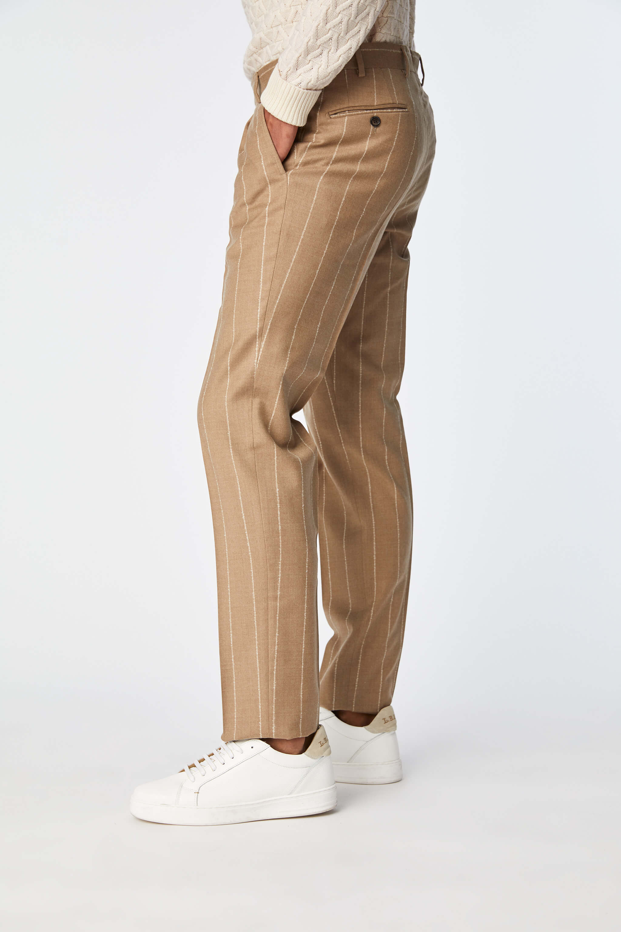 Garment-dyed Tom suit in beige