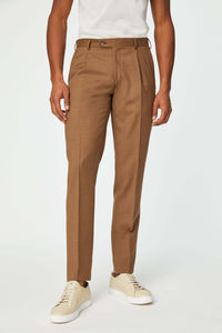 Garment-dyed tom suit in hazelnut earth
