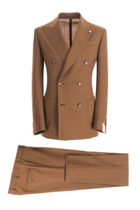 Garment-dyed tom suit in hazelnut earth