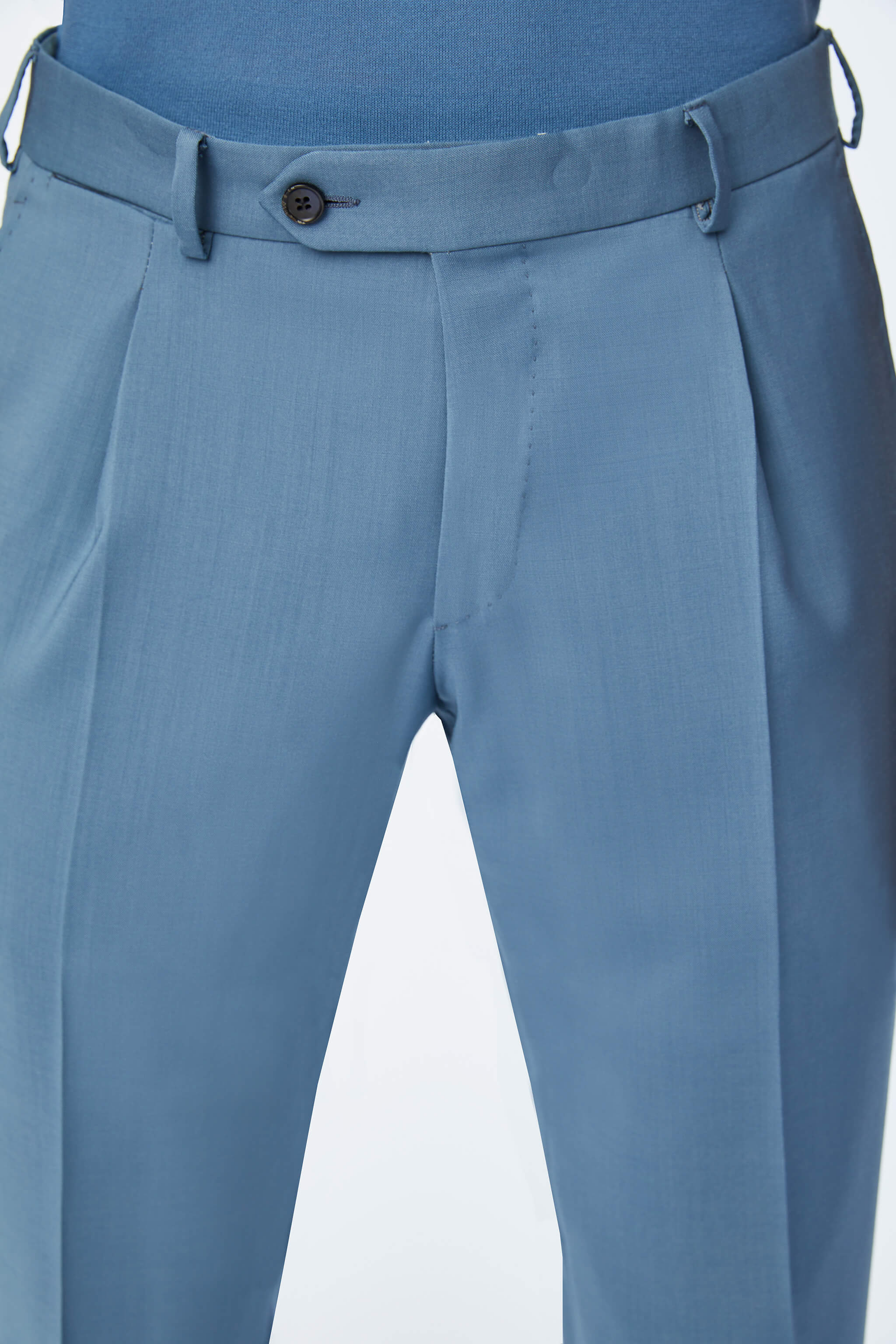 Garment-dyed TOM suit in light Blue