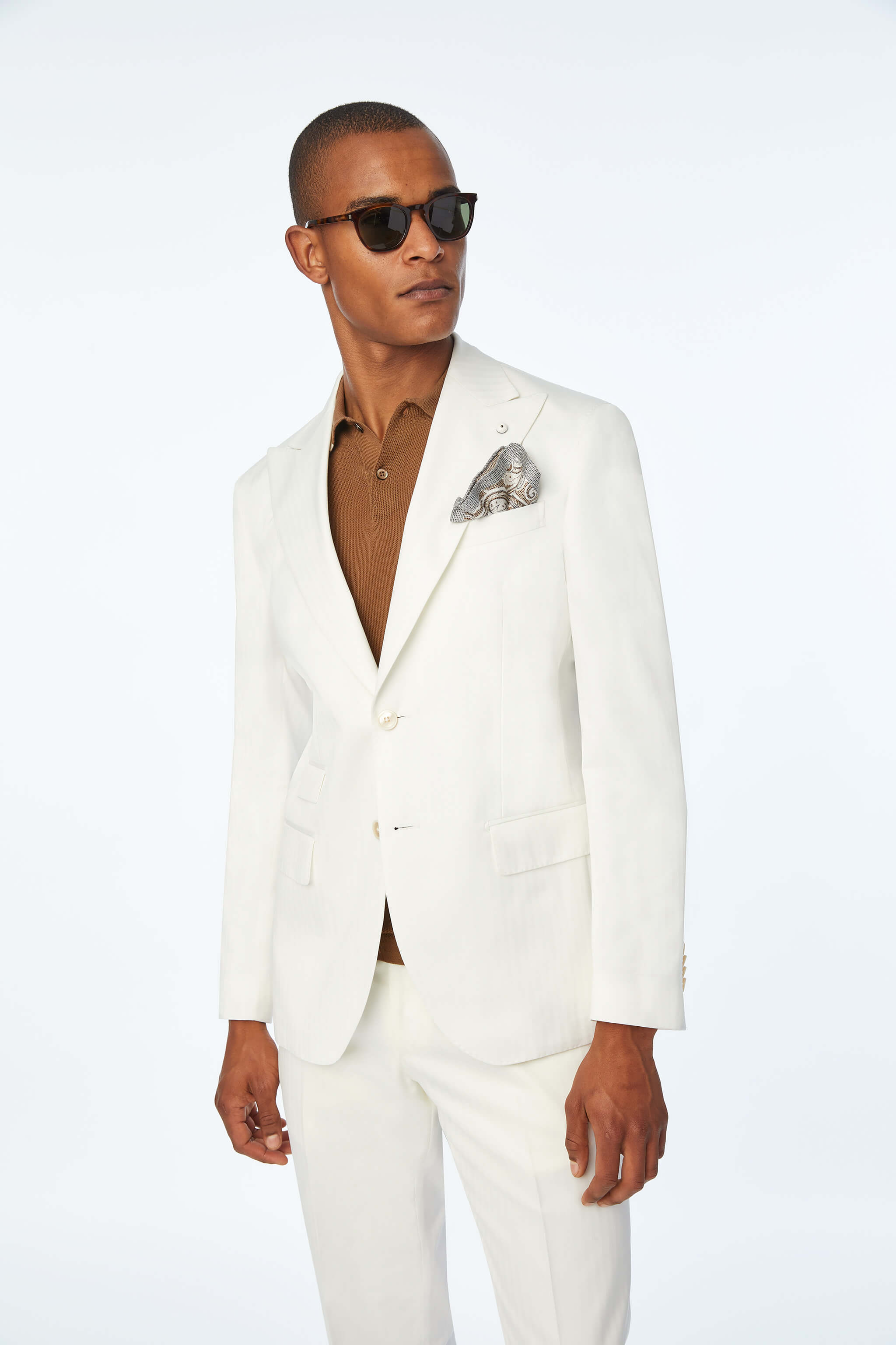 PAUL suit in White