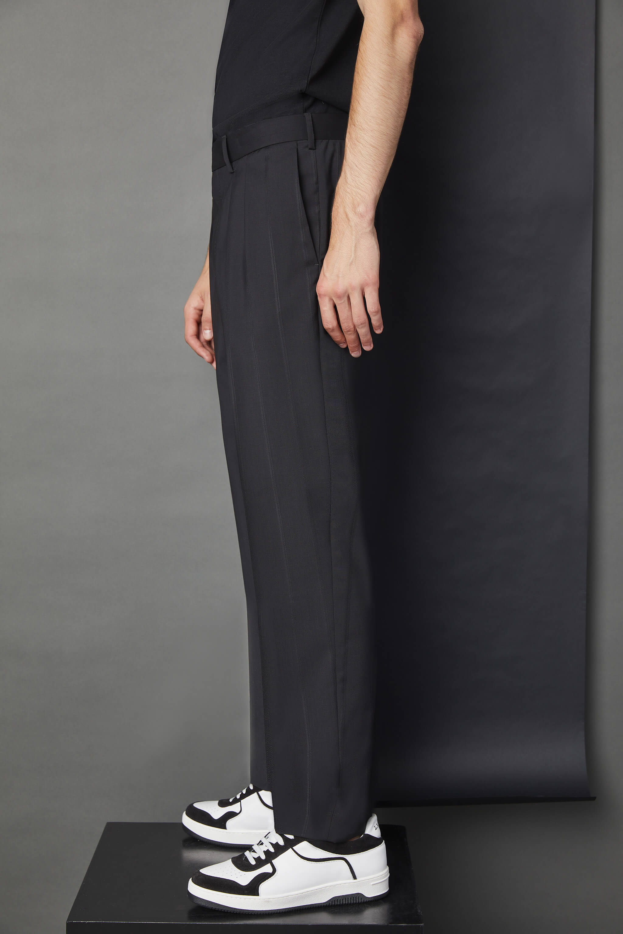 FRANCIS suit in Black