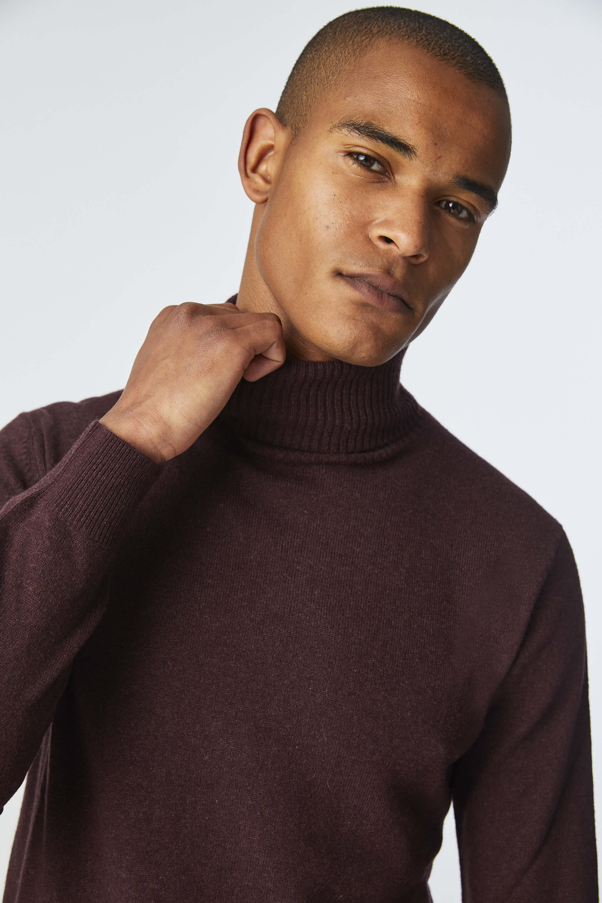 Dark red turtleneck online