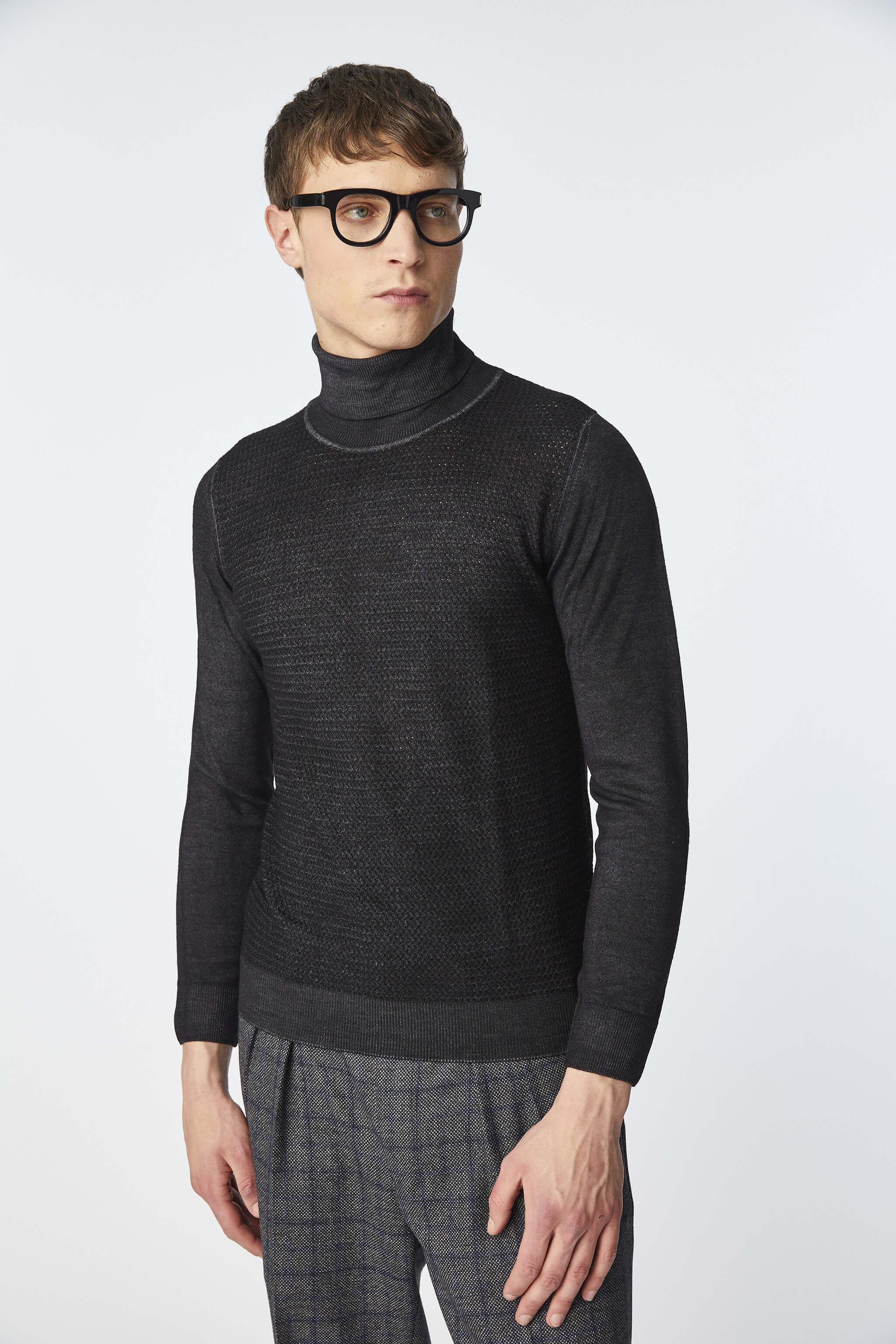 Garment-dyed turtleneck in black