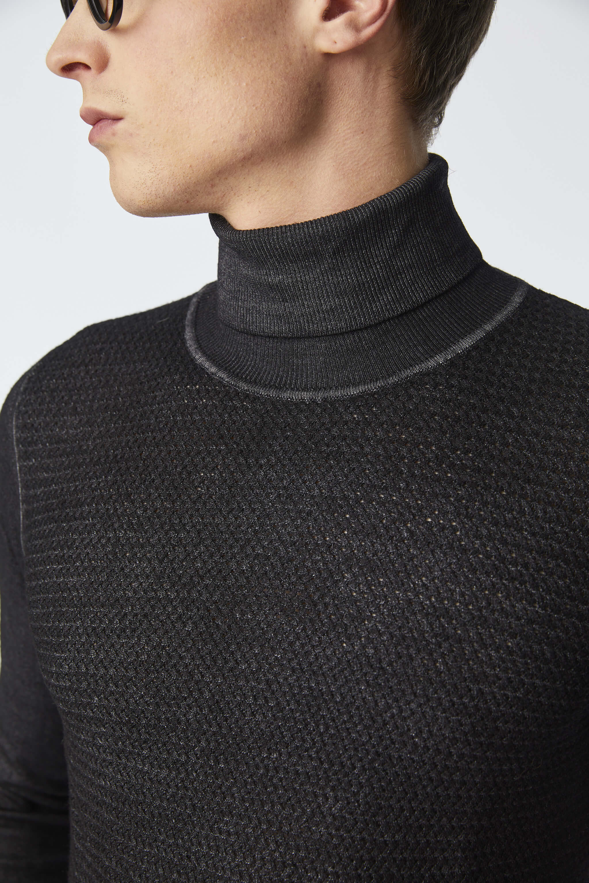 Garment-dyed turtleneck in black
