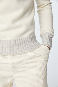 White turtleneck with contrast details white