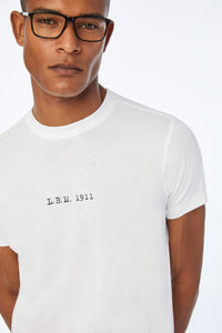 White t-shirt with logo white