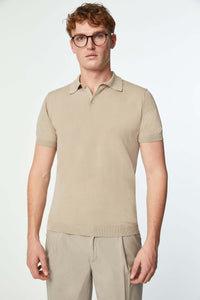 Short-sleeve polo in hazelnut beige