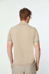 Short-sleeve polo in hazelnut beige