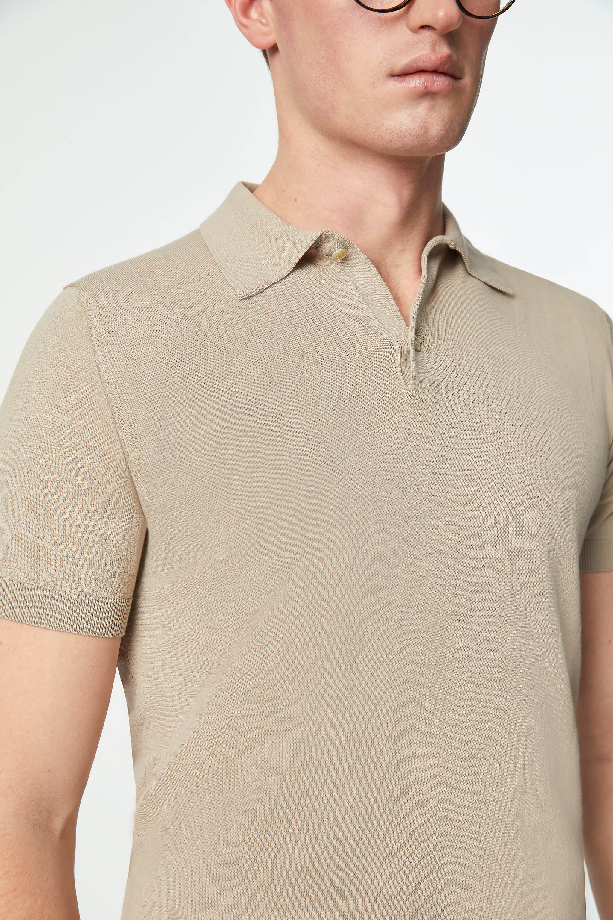 Short-sleeve Polo in hazelnut