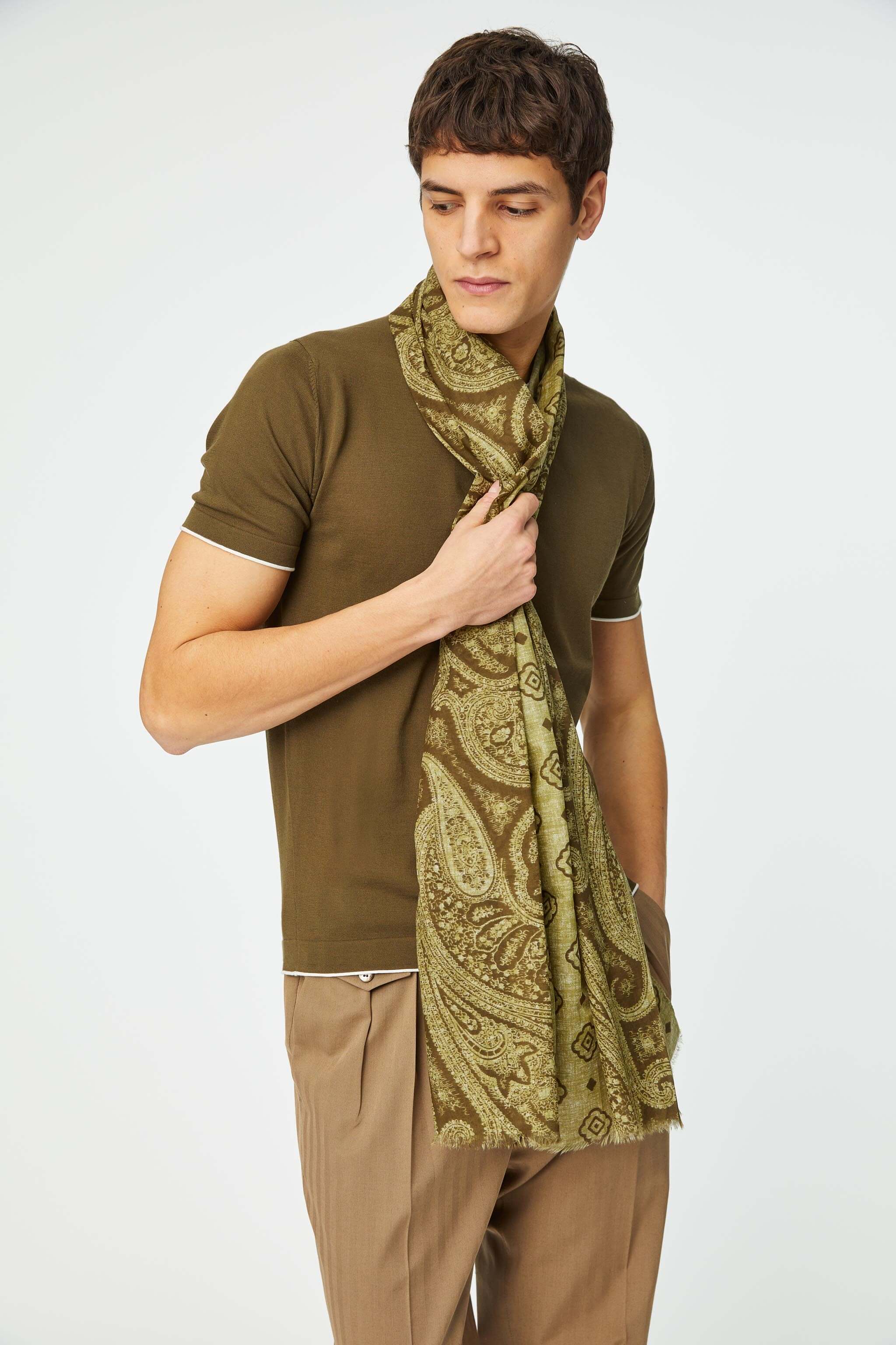 Double face cotton paisley scarf