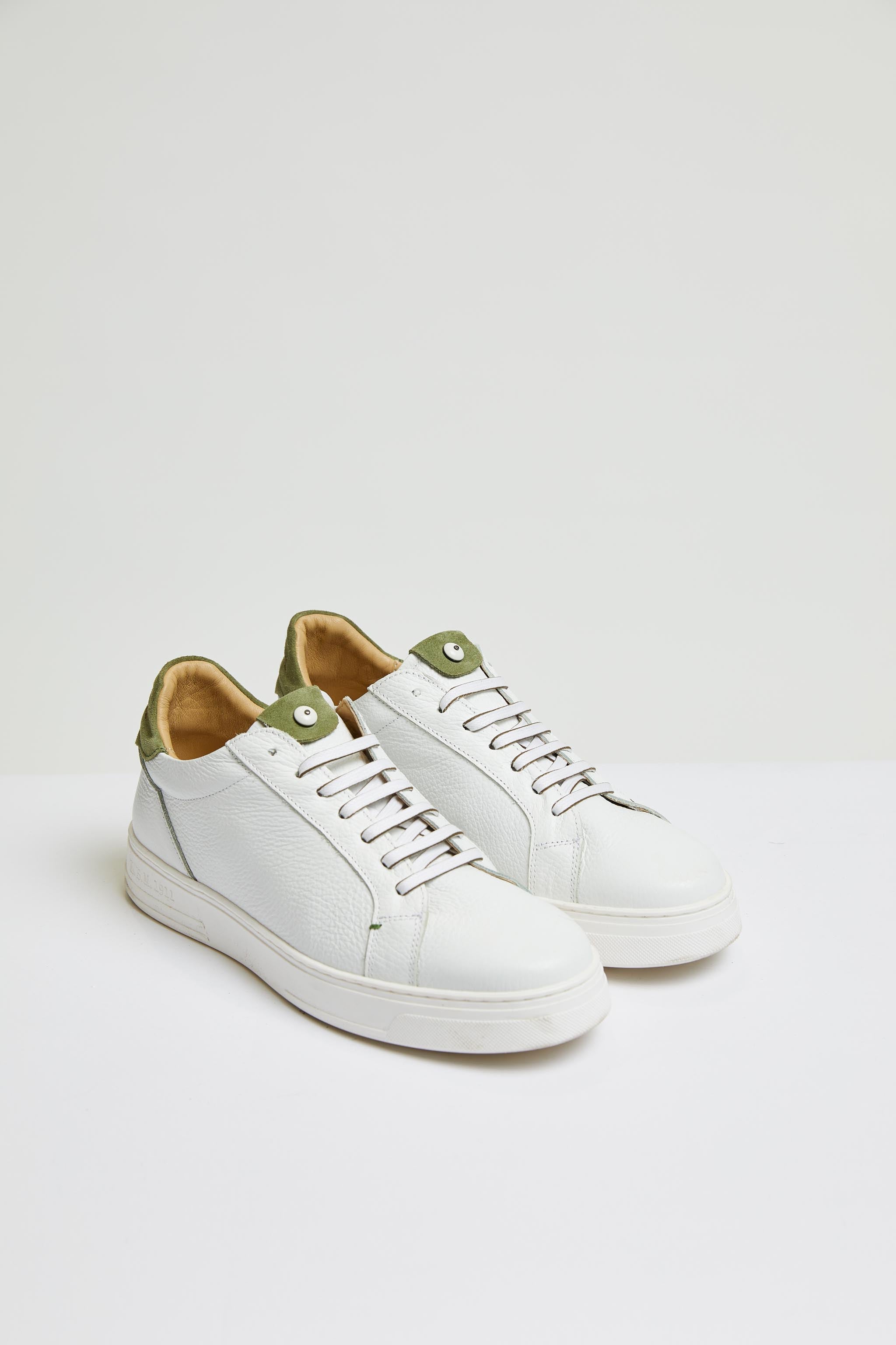 Retro-styled tennis shoe in army green
