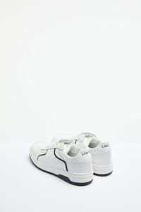 Sneaker basket bianca con dettagli in contrasto bianco