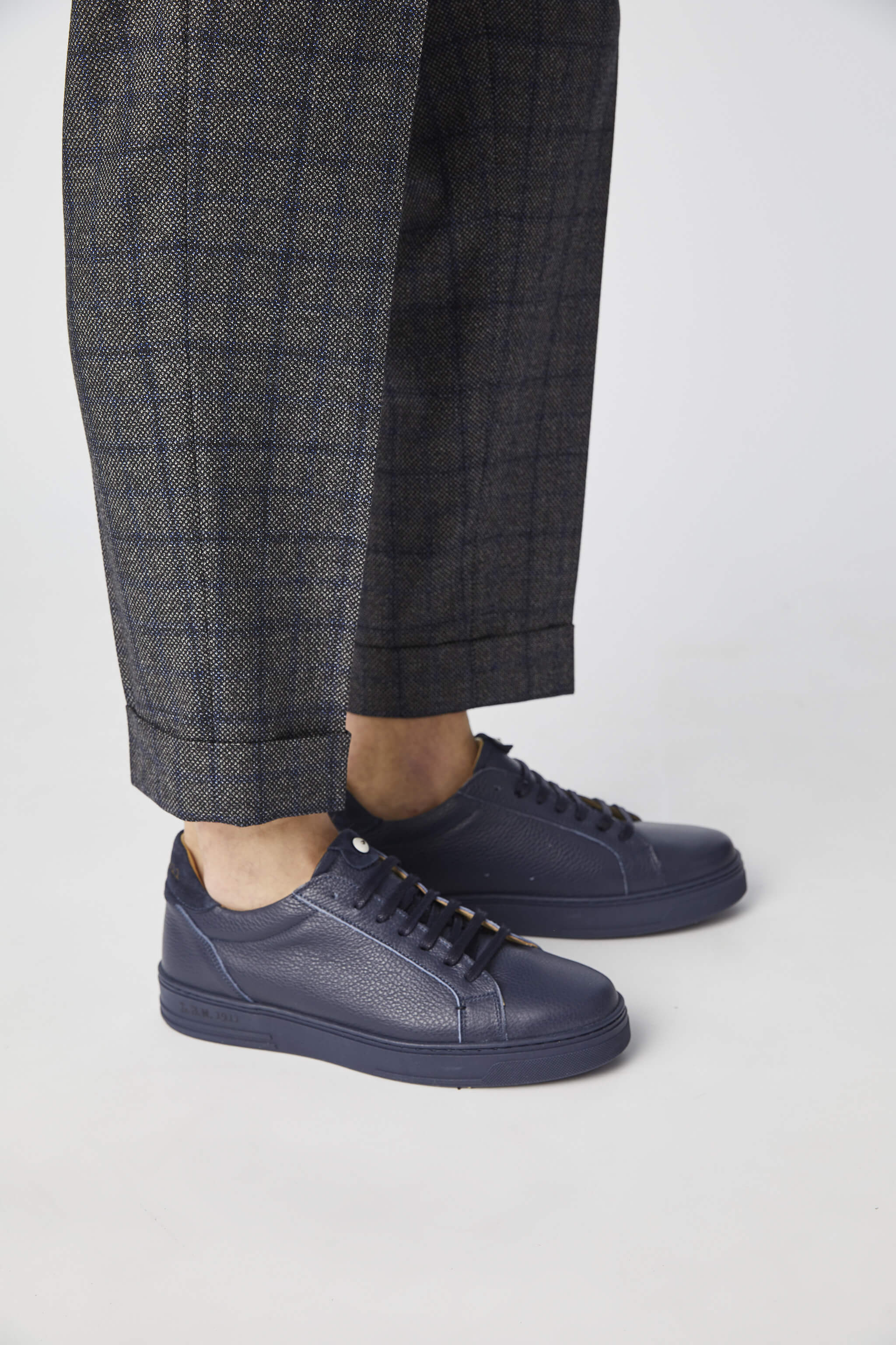 MILES pants in grey