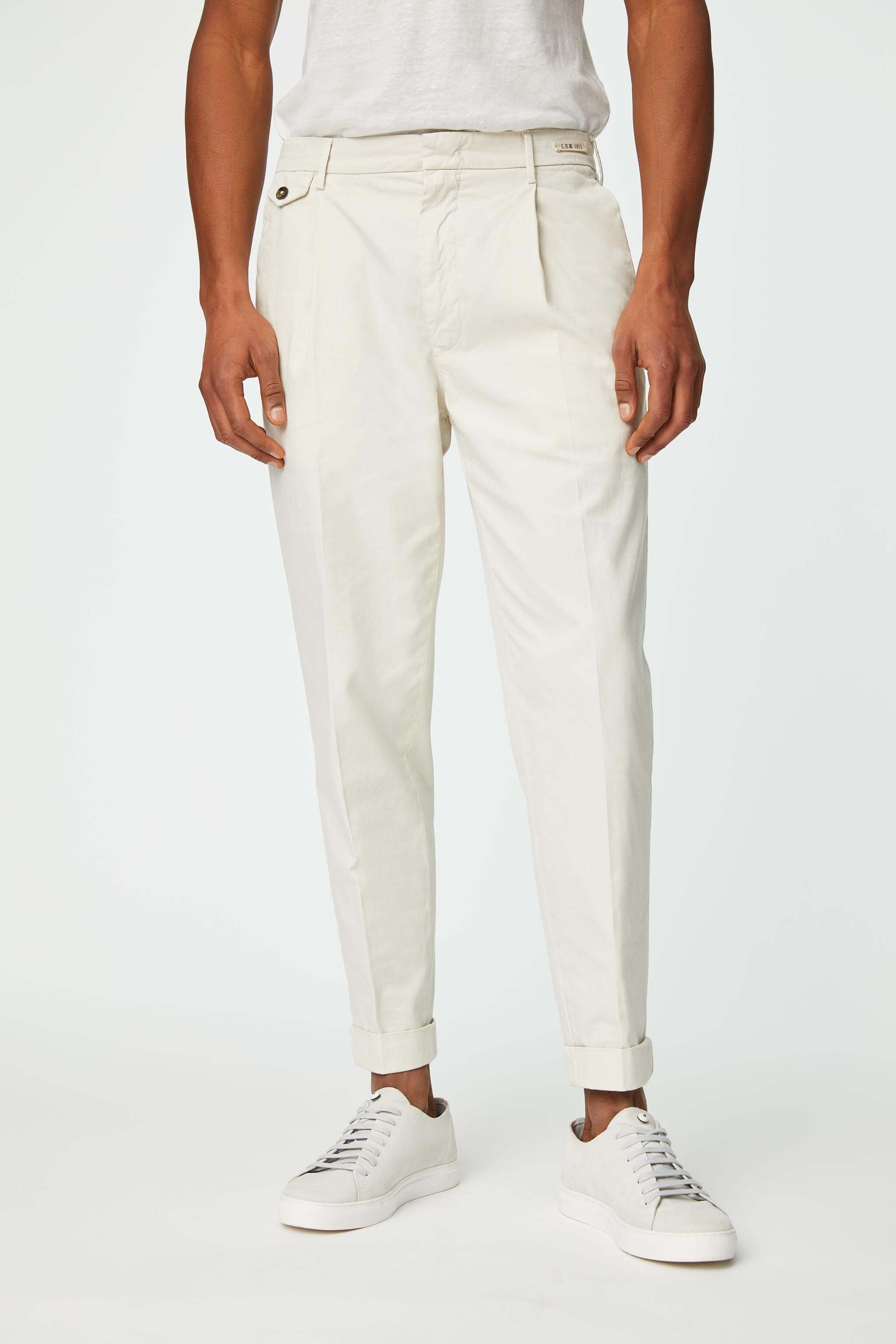 Garment-dyed MILES pants in white